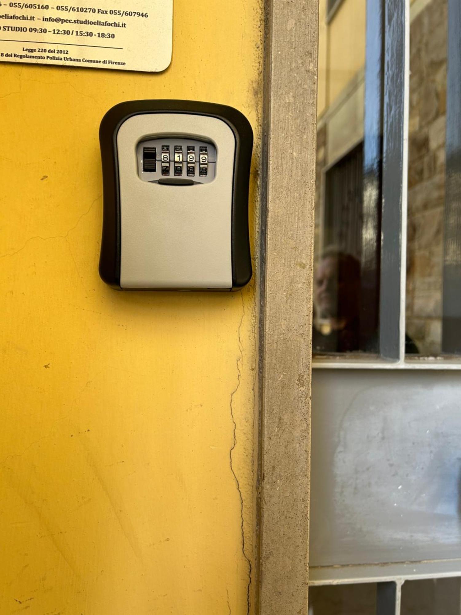 Appartamento Incantevole Con Patio Florencie Exteriér fotografie